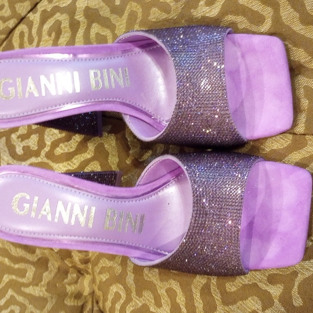 Gianni Bini Heels - Picture 8 of 8